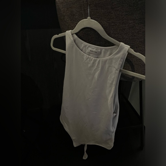 Aritzia Babaton Contour '90s Bodysuit, Size L - Picture 9 of 11